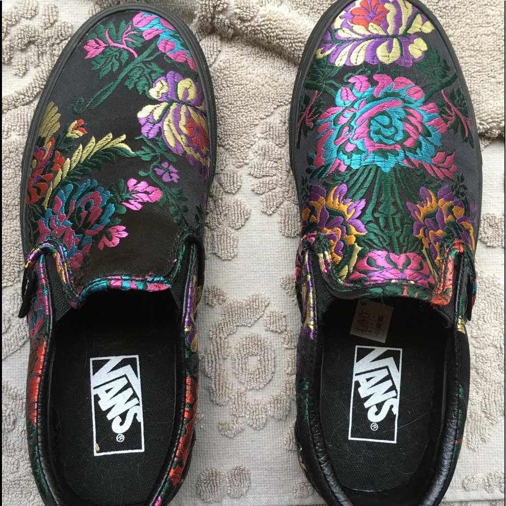 Festival Satin Vans
